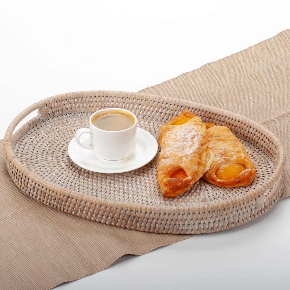 Таця овальна плетена hand made з натурального ротанга, 38*25*4 см, 21705